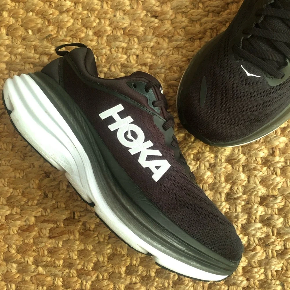 Hoka Bondi 8 Black/White Running Shoes 1127952-BWHT. Size 8.5 B